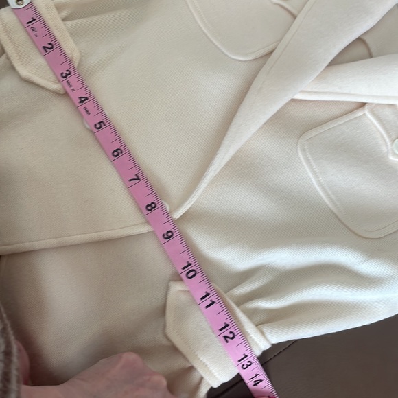 IISLI gorgeous cream colored woven wool knit fitted jacket - Picture 8 of 9